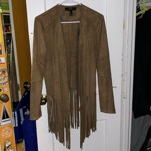 Country music concert ready! Brown faux suede light jacket. Size L